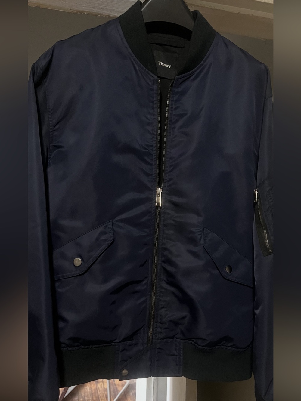 Theory Navy Blue Men's Bomber Jacket great piece in excellent condition